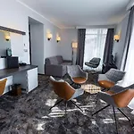 Western Premium Hotel 4*