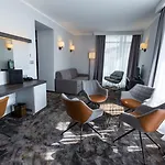 فندق بيست ويسترن بلص بريميوم إن 4*