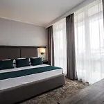 فندق بيست ويسترن بلص بريميوم إن 4*
