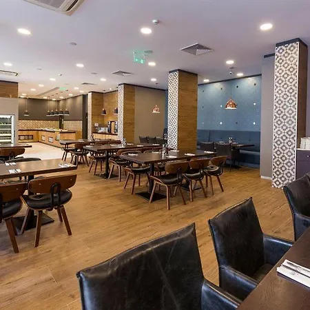 Premium Hotel