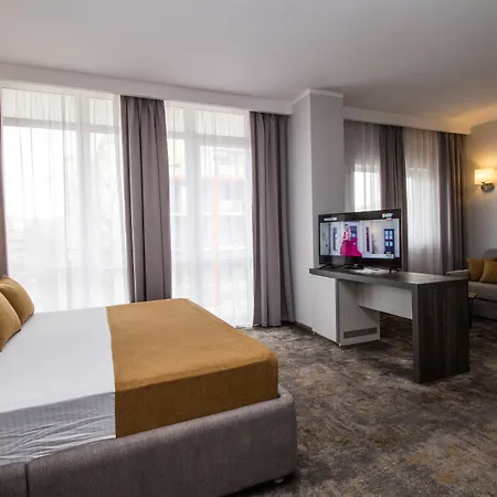 Western Premium 4* Napospart