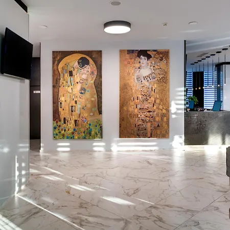 Western Premium Szálloda 4*