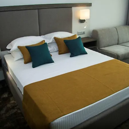 Western Premium Szálloda