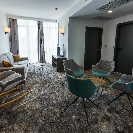 Western Premium Szálloda 4*