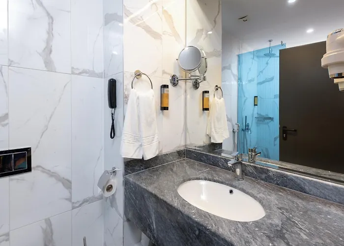 Western Premium מלון 4*