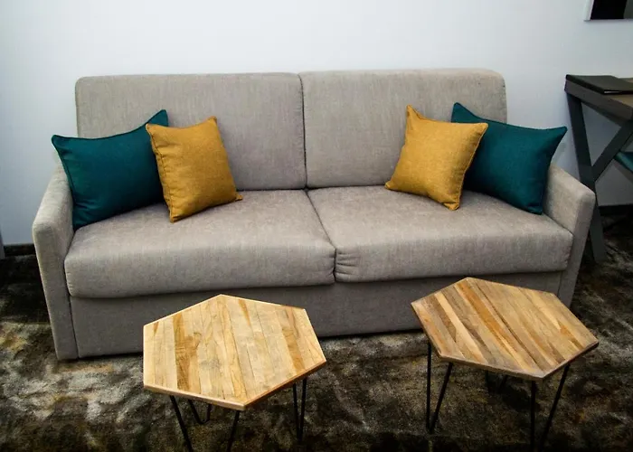 מלון Western Premium